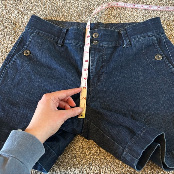 [Gloria Vanderbilt] Blue Jean Shorts with Rolled Hems - Picture 6 of 8